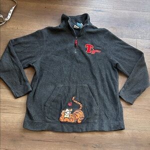 Disney vintage Tigger Sweater ! Large